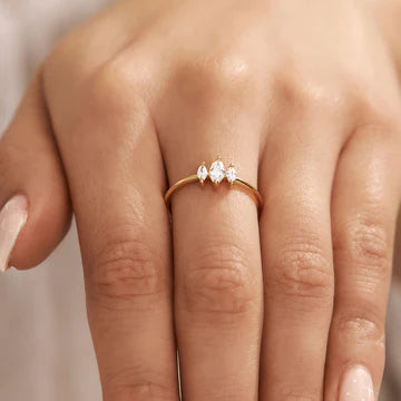 Midsummer Star / Trinity Sparkle Ring - Gold