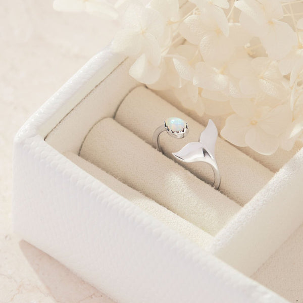 Midsummer Star / Whale Tail Opal Ring - Silver