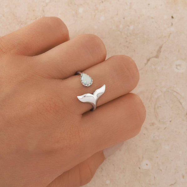 Midsummer Star / Whale Tail Opal Ring - Silver