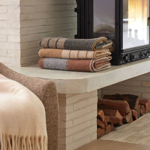 Amalfi / Zia Throw - Ink/Brown