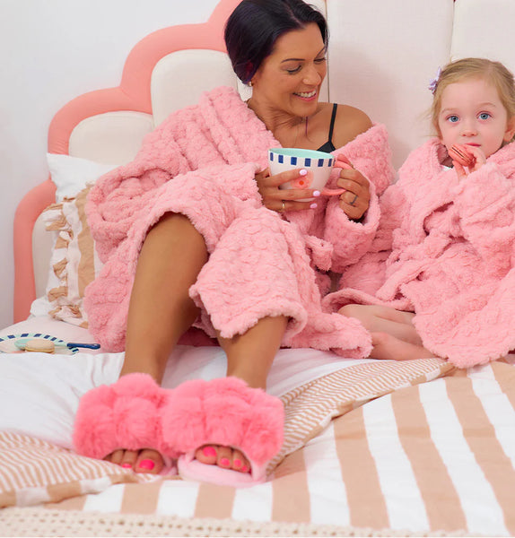 Annabel Trends / Cosy Luxe Pom Pom Slipper - Shell Pink