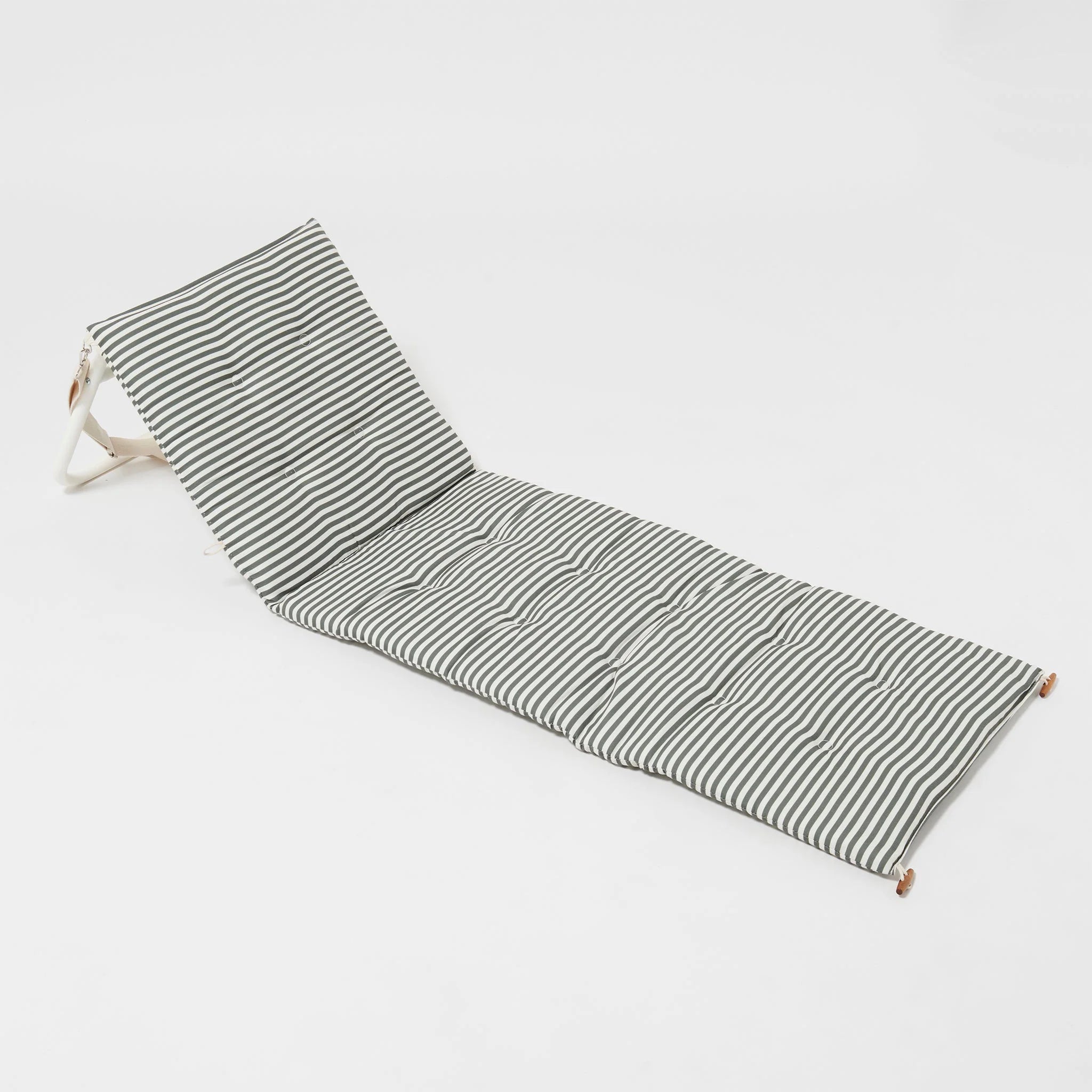 Sunnylife / Reclining Beach Chair - The Vacay Olive