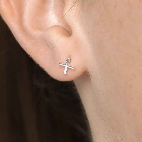 Midsummer Star / Baby Kiss Studs - Silver