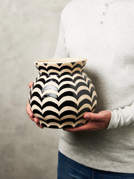 Jones & Co / Hicham Wide Vase - Black