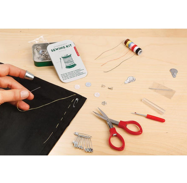 Kikkerland / Emergency Sewing Kit